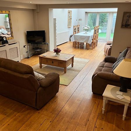 Large 2-Bed House Derbyshire Off Chatsworth Rd Chesterfield Zewnętrze zdjęcie