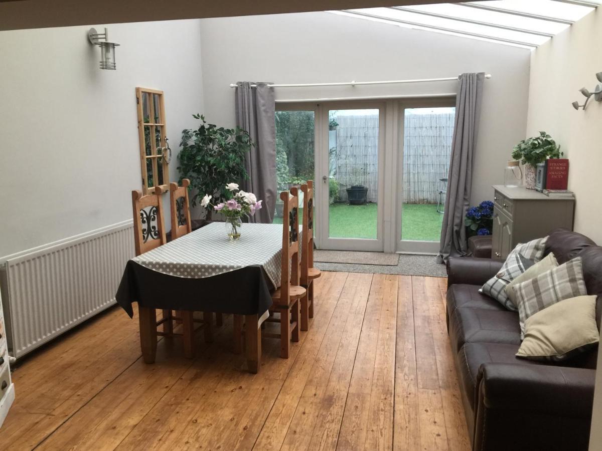 Large 2-Bed House Derbyshire Off Chatsworth Rd Chesterfield Zewnętrze zdjęcie